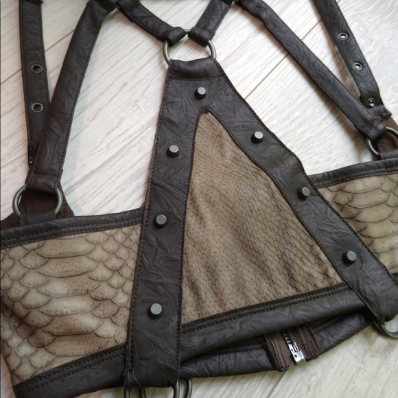 Damaged Lip Service Underbust - Picture 6 of 6